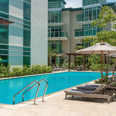 Aruga Apartments By Rockwell Makati Makati City ภายนอก รูปภาพ