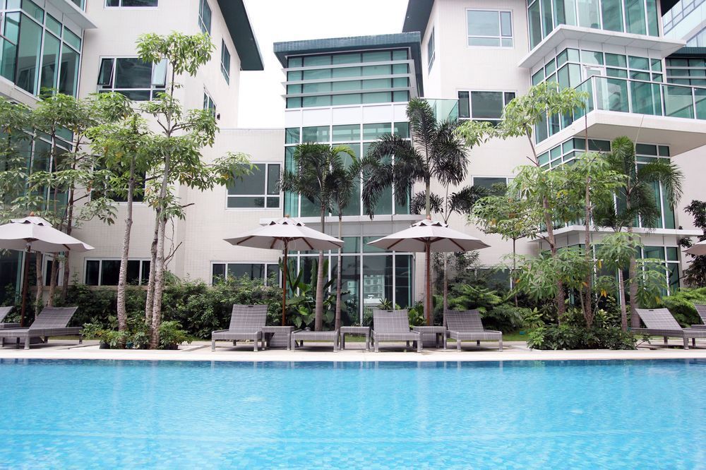 Aruga Apartments By Rockwell Makati Makati City ภายนอก รูปภาพ