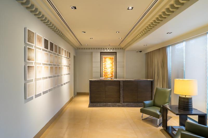 Aruga Apartments By Rockwell Makati Makati City ภายนอก รูปภาพ