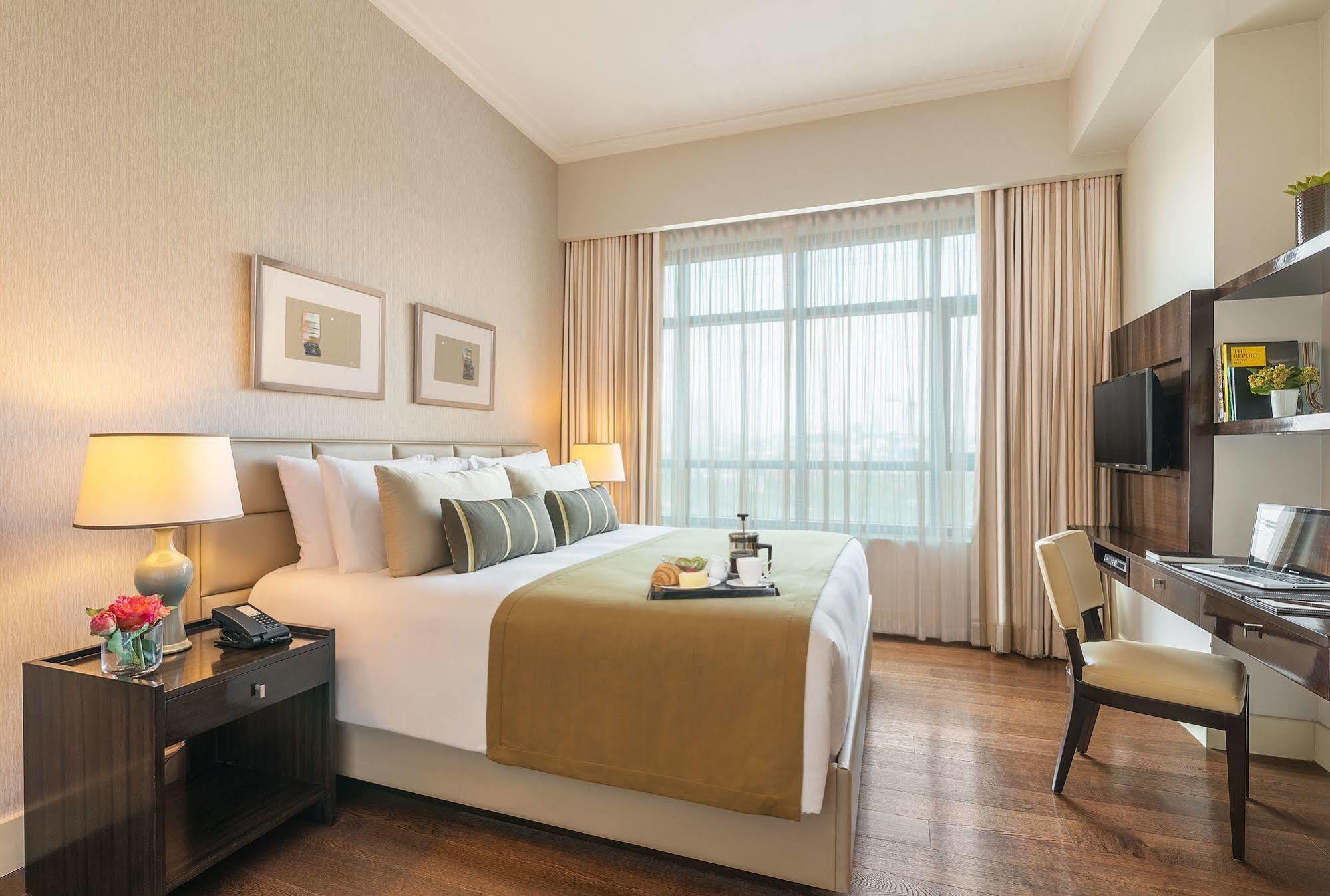 Aruga Apartments By Rockwell Makati Makati City ภายนอก รูปภาพ